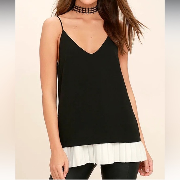 Lulus Tops - Lulus pleated black and white cami tank top